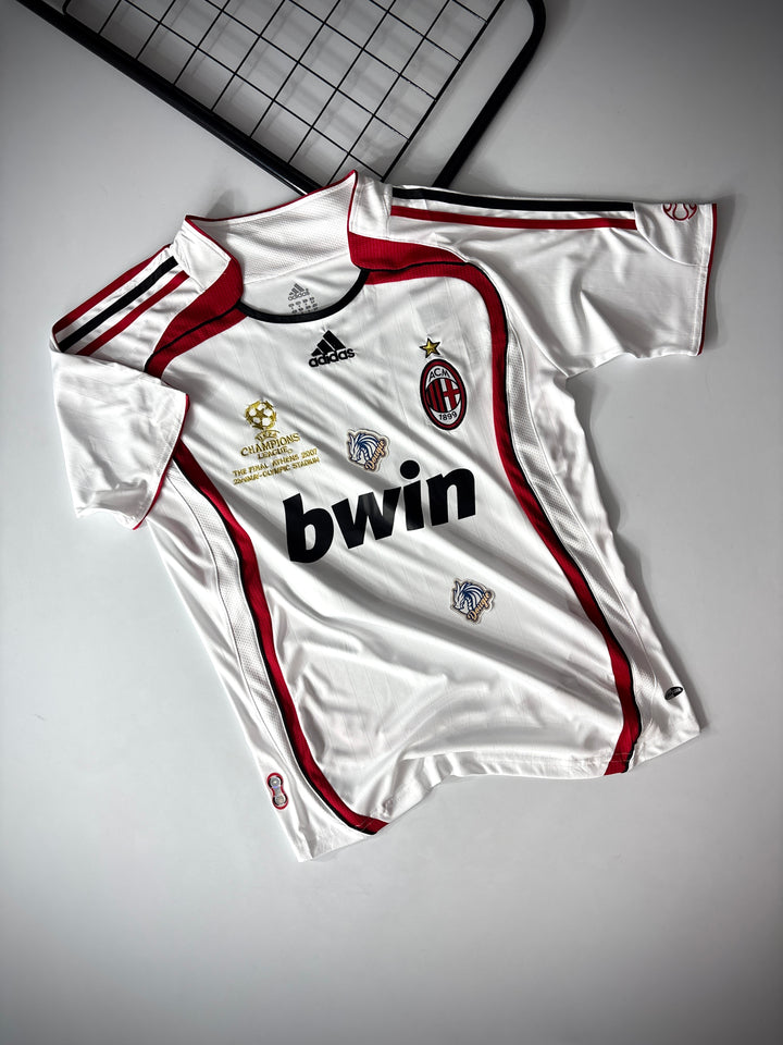 CAMISA RETRÔ AC MILAN II 2006/07 + (KAKÁ #22)