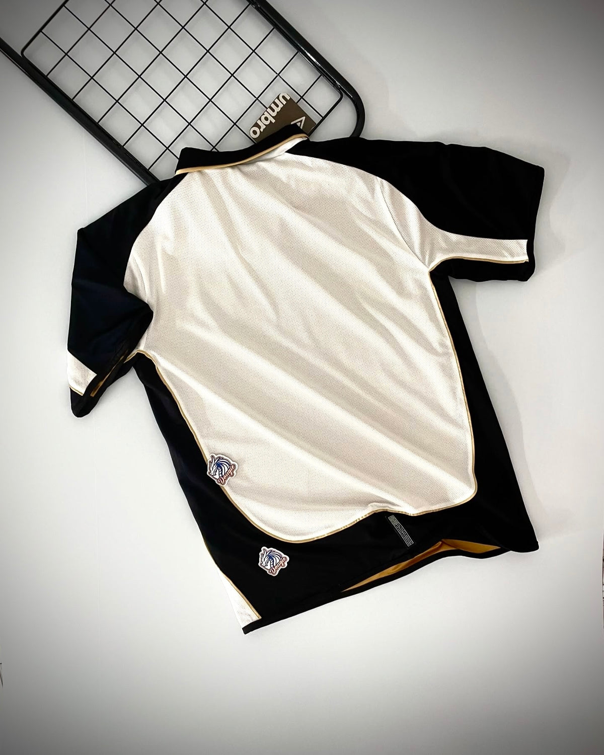 CAMISA RETRÔ MANCHESTER UNITED DUPLA FACE 2001/02