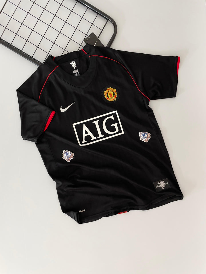 CAMISA RETRÔ MANCHESTER UNITED II 2007/08 + (RONALDO #7)