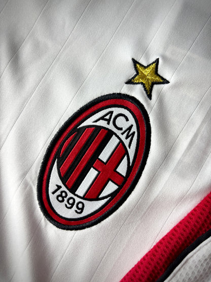 CAMISA RETRÔ AC MILAN II 2006/07 + (KAKÁ #22)