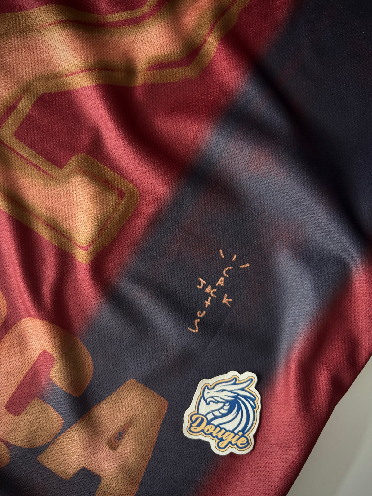 CAMISA RETRÔ BARCELONA X TRAVIS SCOTT 2000/01