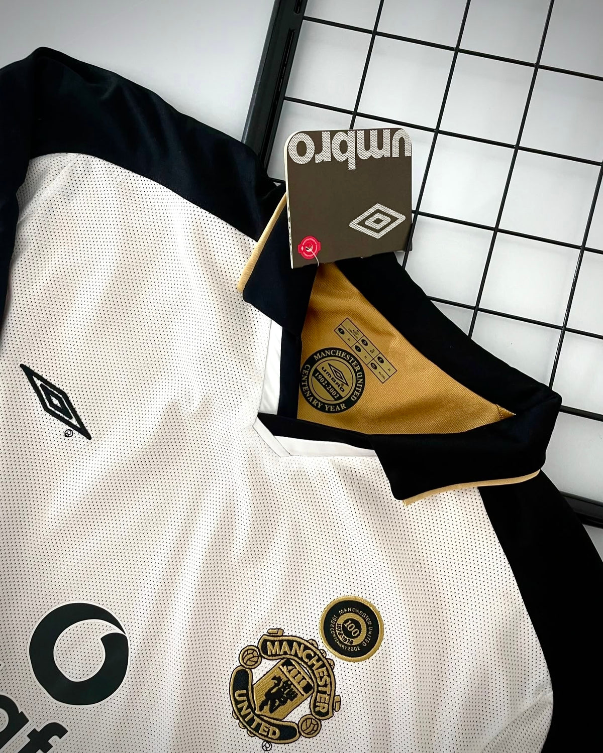 CAMISA RETRÔ MANCHESTER UNITED DUPLA FACE 2001/02